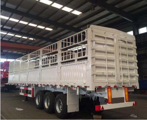 SINOTRUK 3 AXLES STAKE FENCE CARGO TRAILER