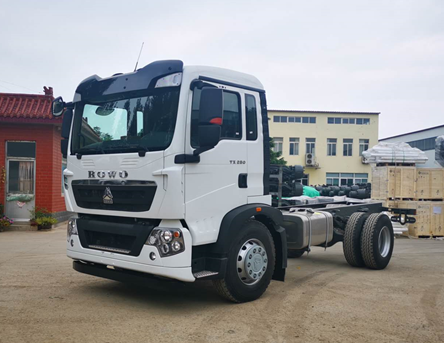 HOWO TX 4×2 Cargo Truck Chassis 4700mm Wheelbase