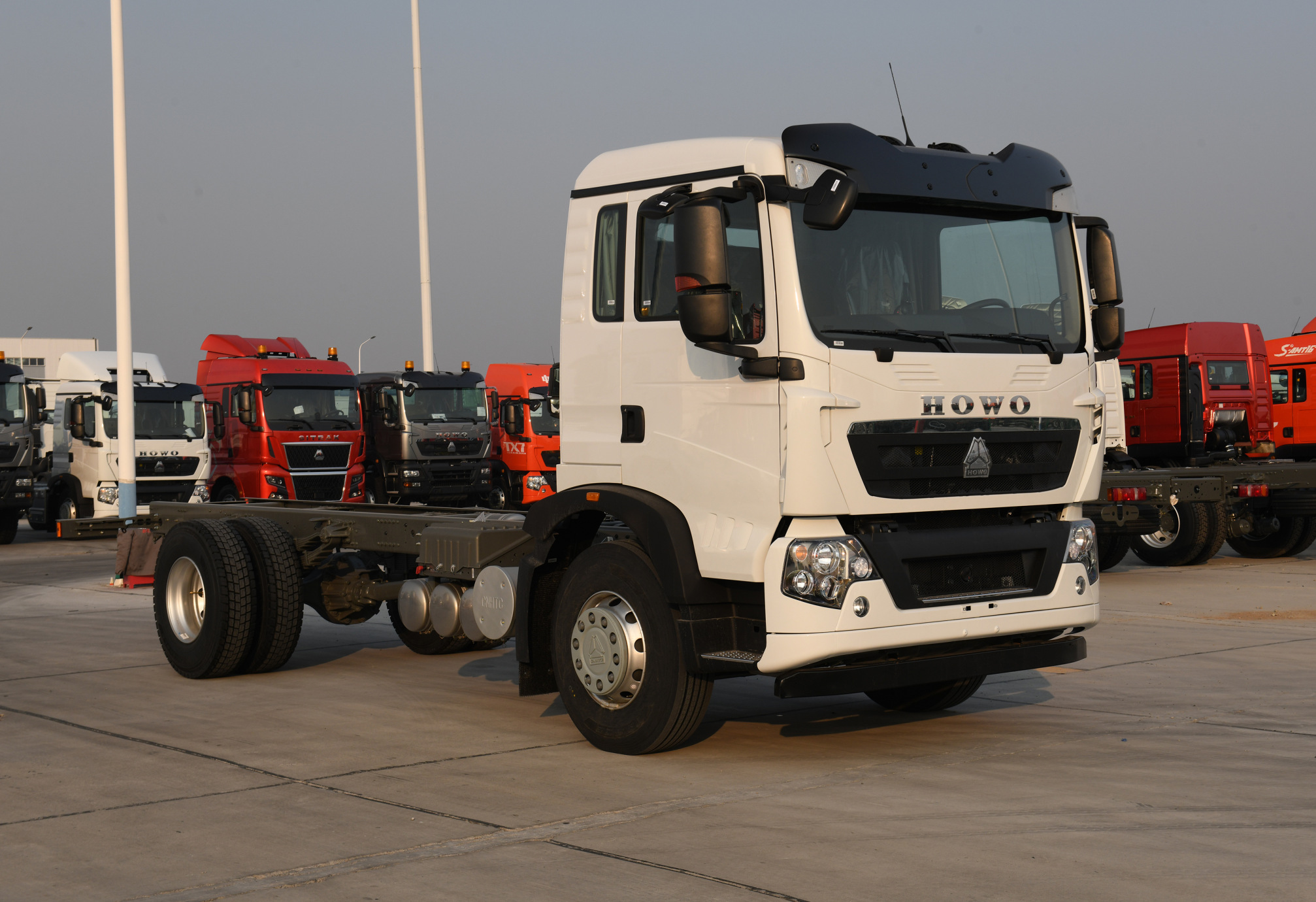 HOWO TX 4×2 Cargo Truck Chassis 4700mm Wheelbase