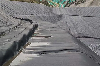 Why do we choose HDPE geomembrane for anti-seepage projects? What are the advantages of HDPE geomembrane?