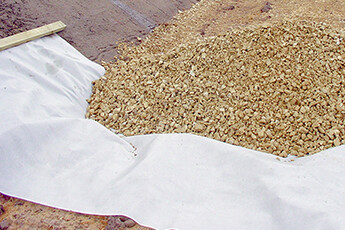 The difference between geotextile filament and short filament