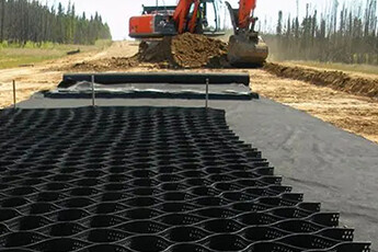 Innovative application of geocells in water conservancy projects