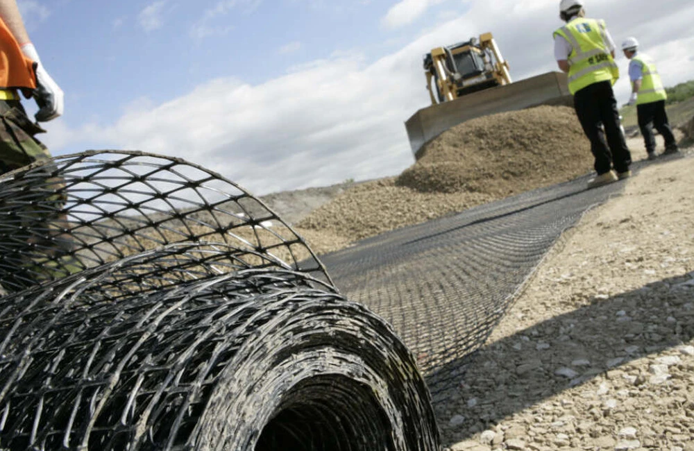 Tridirectional geogrid