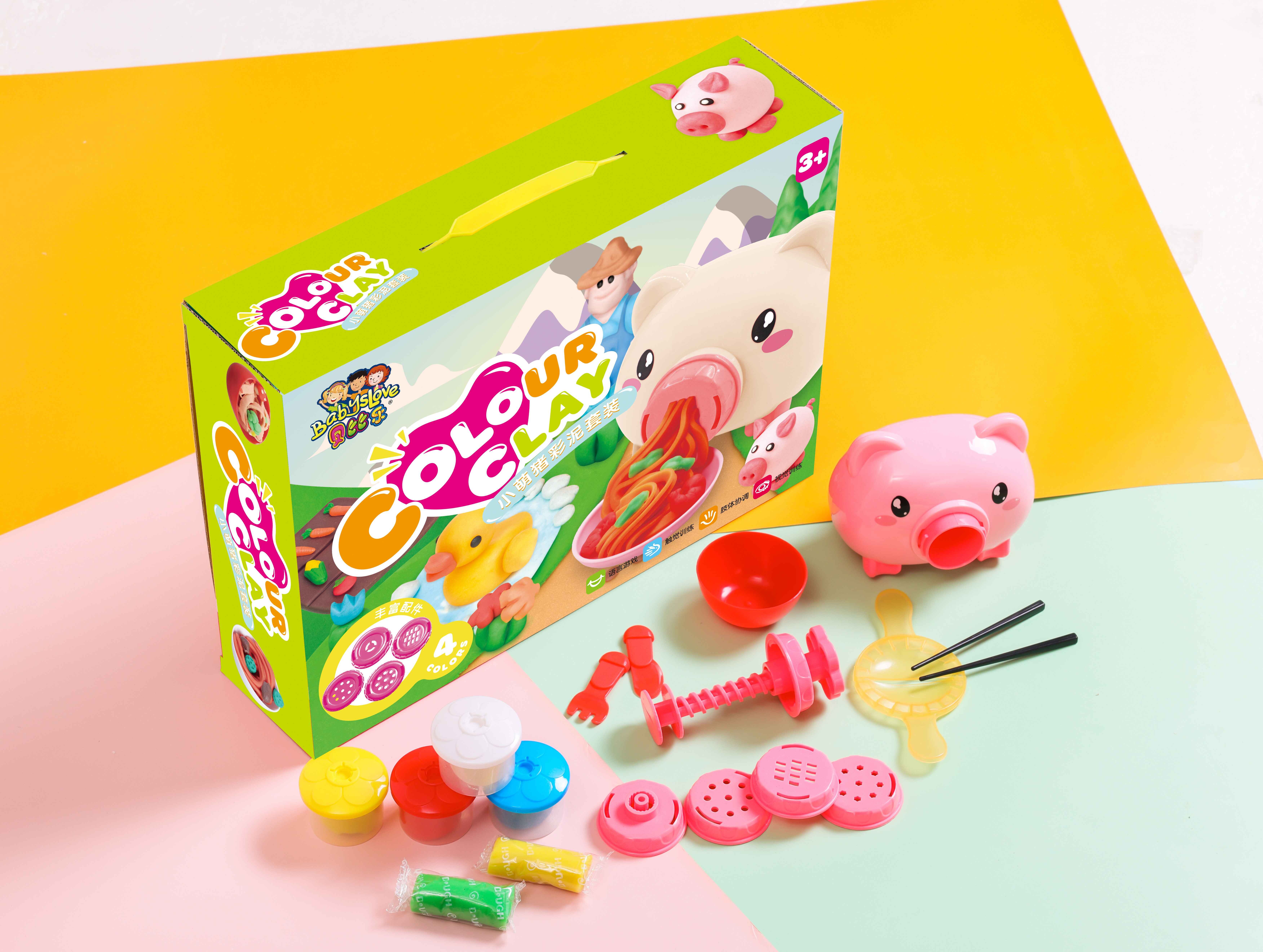 Cute pig clay set