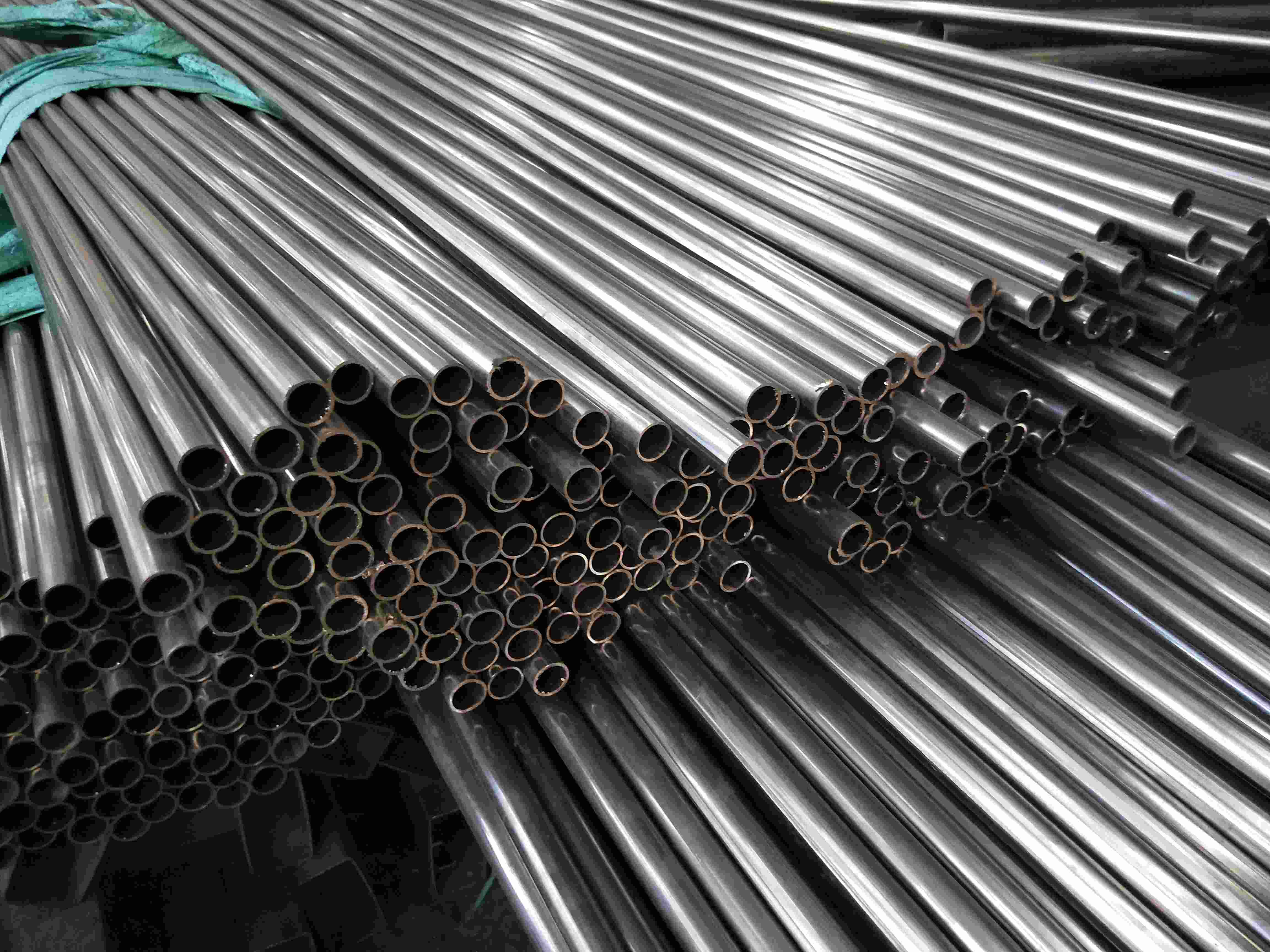 How much do you know about stainless steel seamless pipes