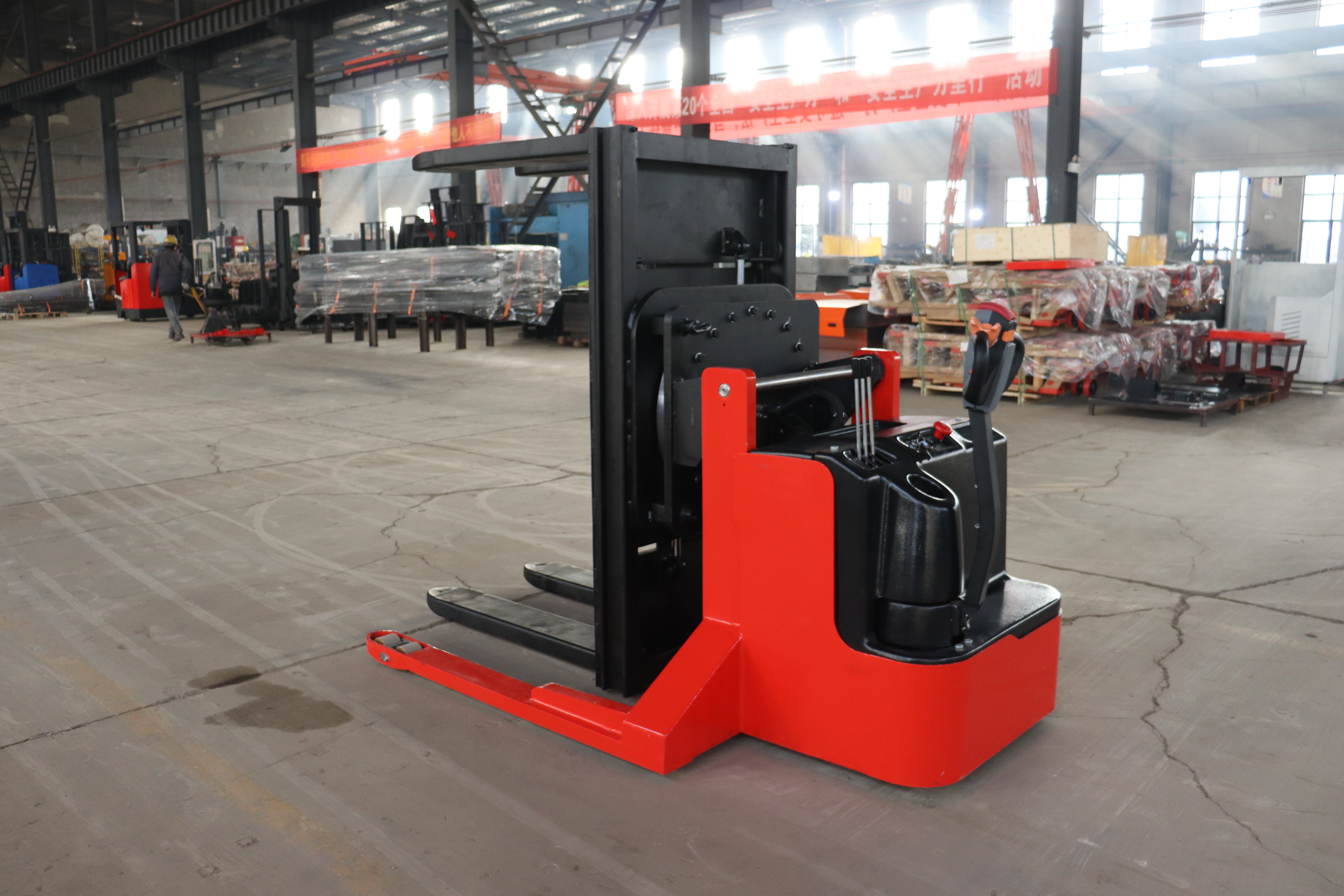 Walkie Truck with Rotating Clamp