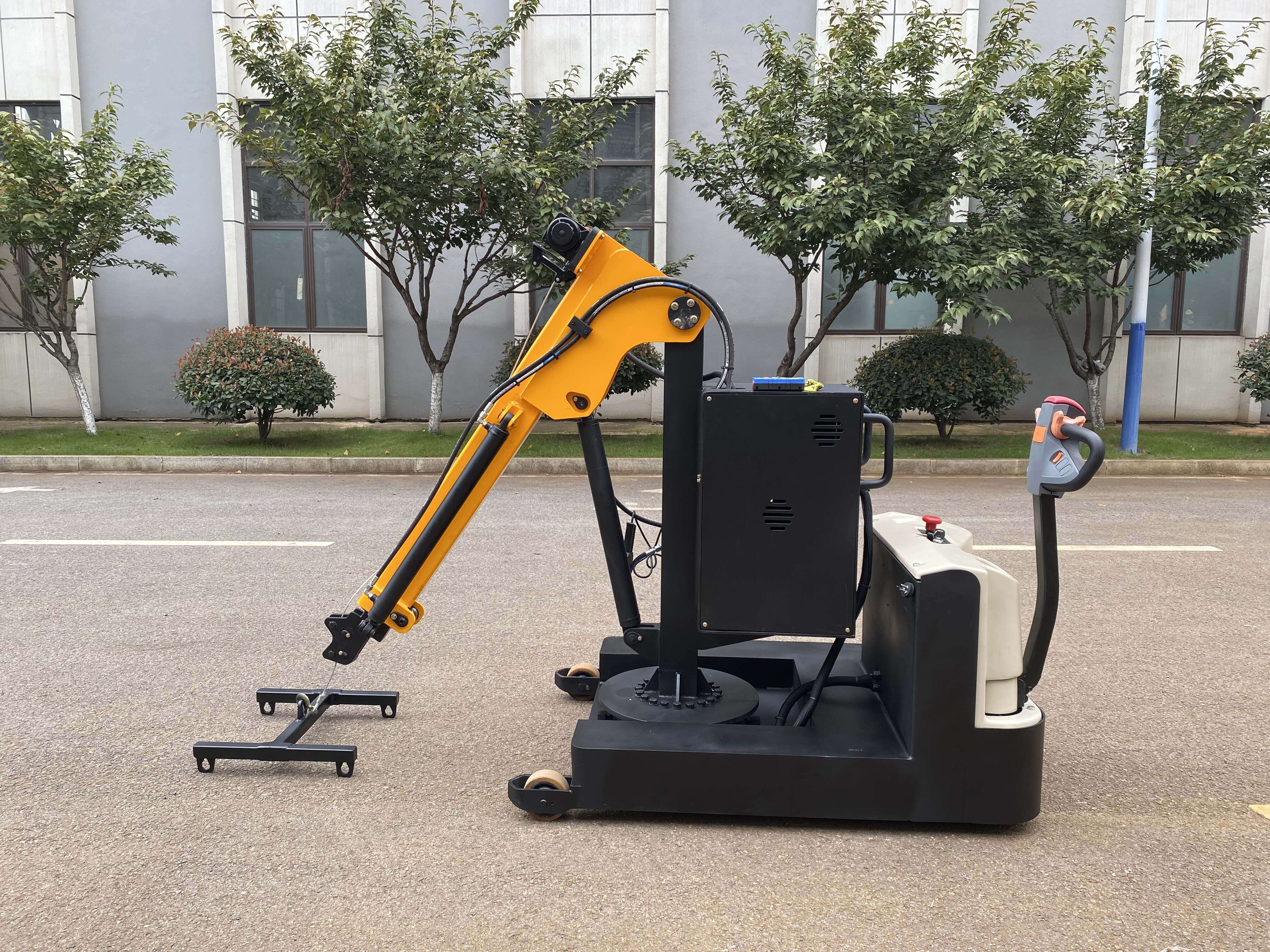 Platform Crane Truck