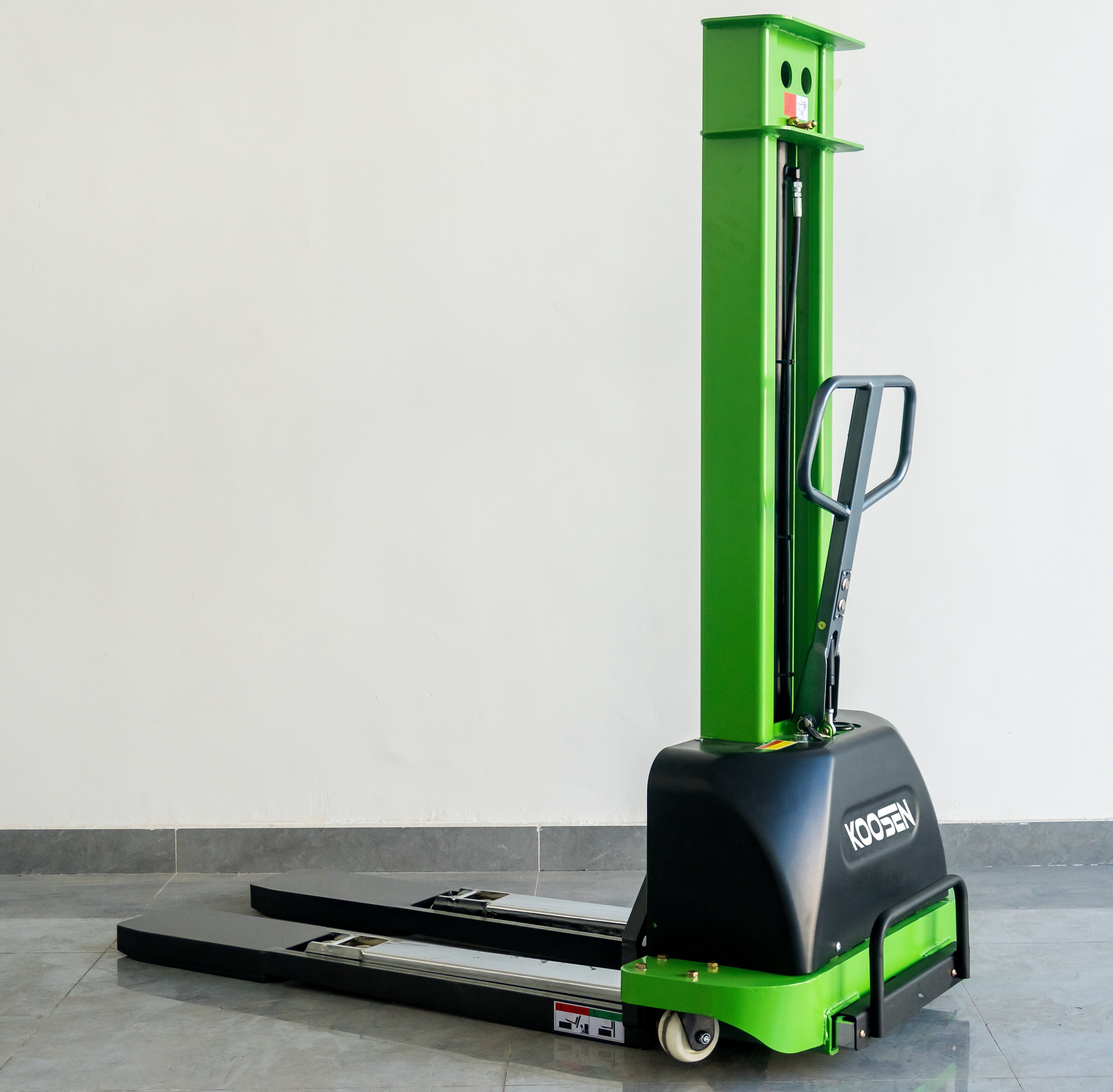 Semi Electric Self Lifting Stacker 500kg