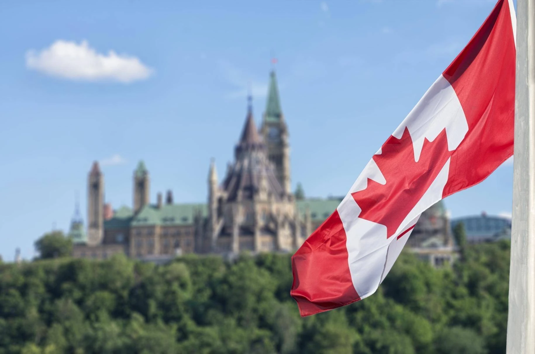 Trump announces 35% tariff on imports from Canada