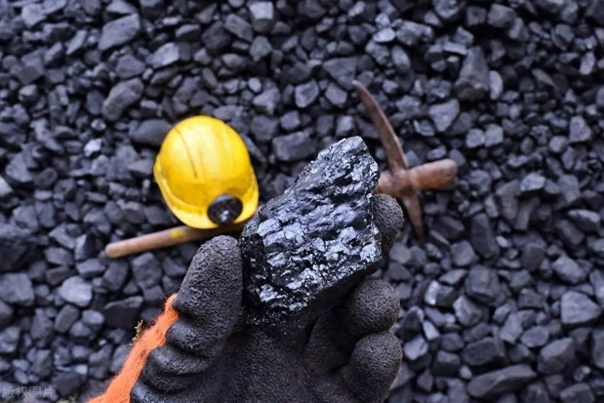 Australia's Coking Coal Exports Surge 20% YoY in April 2026