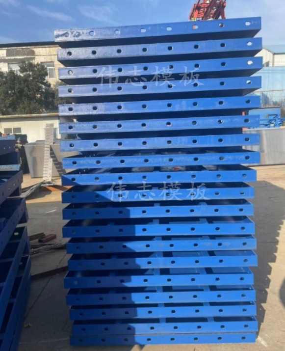 Flat steel formwork