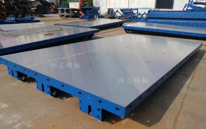Flat steel formwork