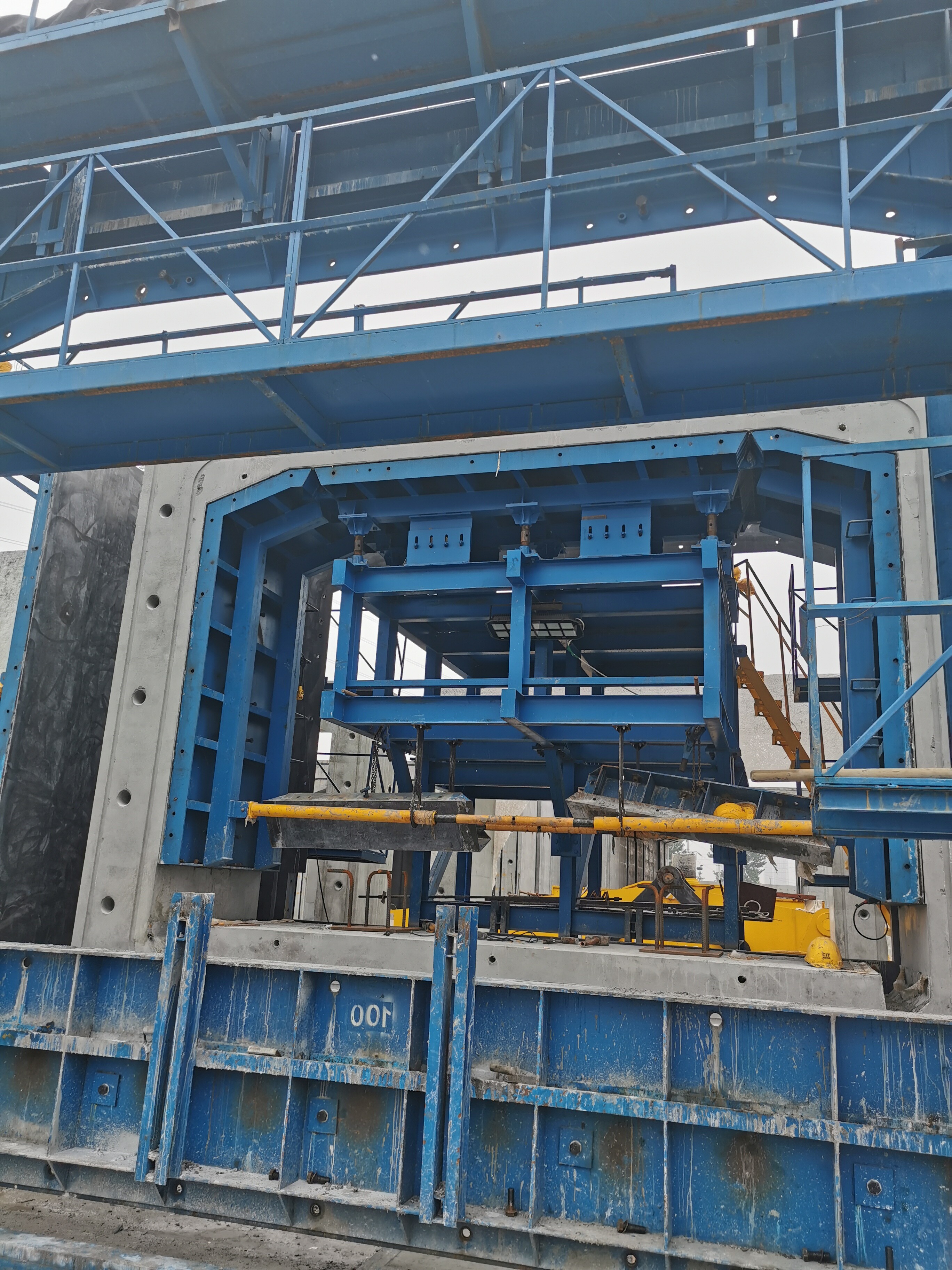 Prefabricated box culvert