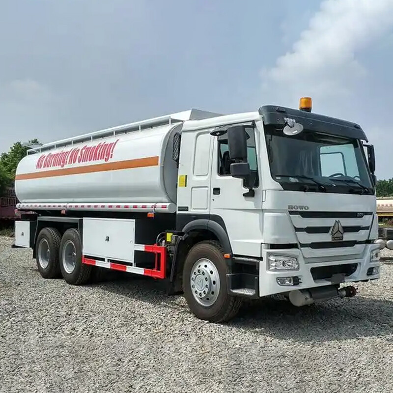 Sinotruk 6×4 Road Sprinkler Water Bowser Tanker Trucks