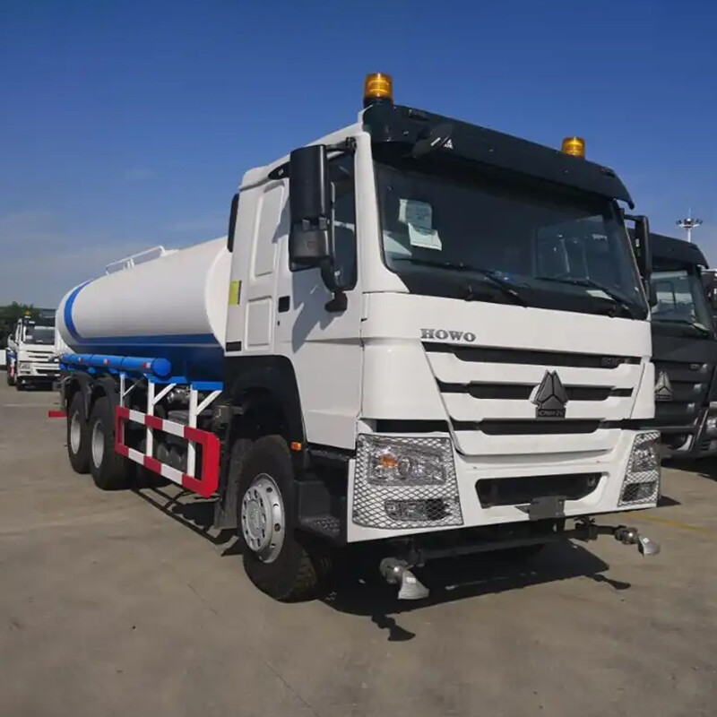 Sinotruk 6×4 Road Sprinkler Water Bowser Tanker Trucks
