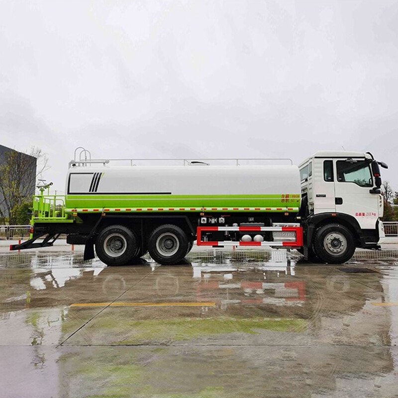 HOWO 336HP 10000 Liters Water Sprinkler Tank Truck