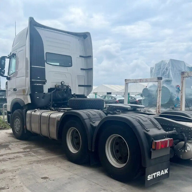 6×4 Howo A7 Sinotruk Tractors 420hp Truck Heads