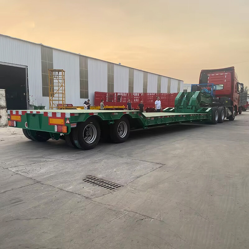 Heavy Duty 2 Lines 4 Axles Lowbed Semi Trailer To Transport Heavy Equipment