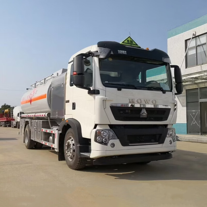 Sinotruk HOWO 20CBM Aviation Aircraft Tank Refueling Truck