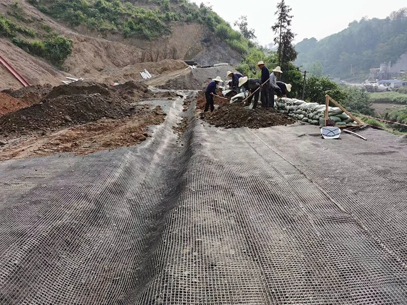 Glass fiber grid in asphalt pavement is widely attention