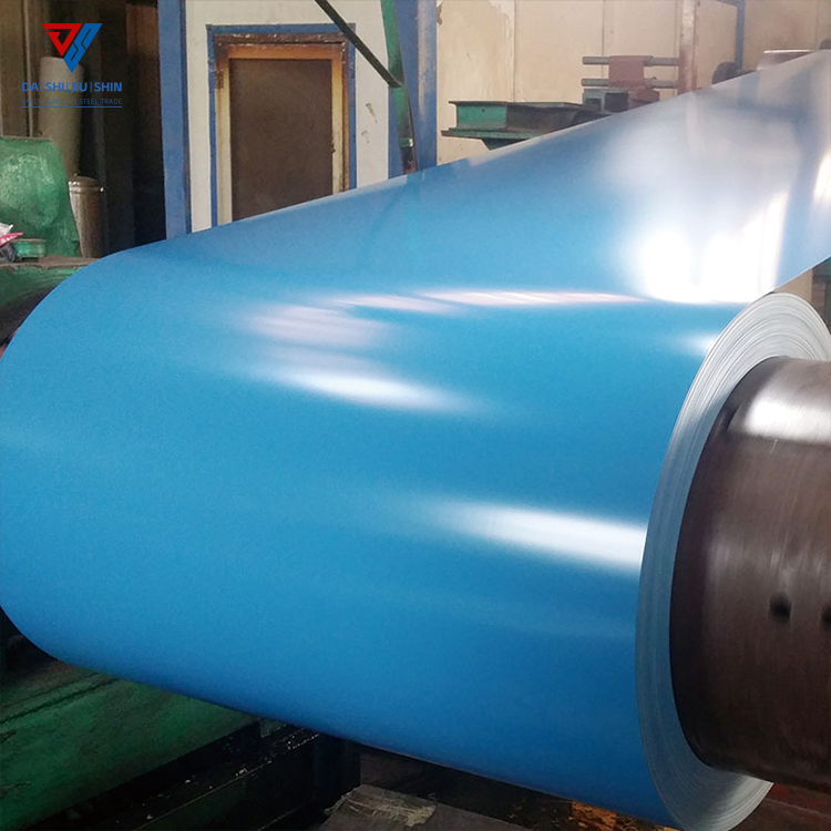 Rollo recubierto de color