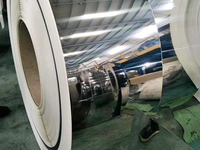 Características y aplicaciones de materiales comunes de acero inoxidable.