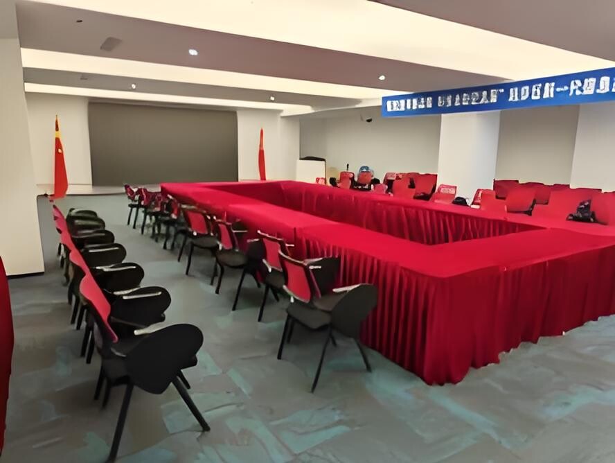 The office environment is spacious and clean. Welcome to visit and negotiate!