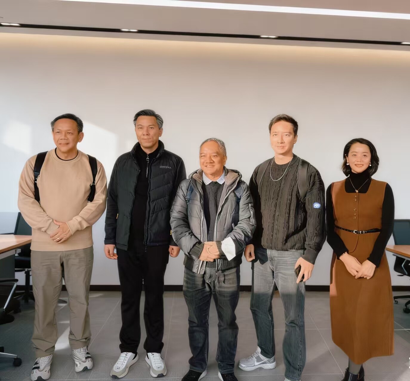 Indonesian Client Visits Qingdao Clender for Coconut Shell Grinding Test Indonesian Client Visits Qingdao Clender for Coconut Shell Grinding Test