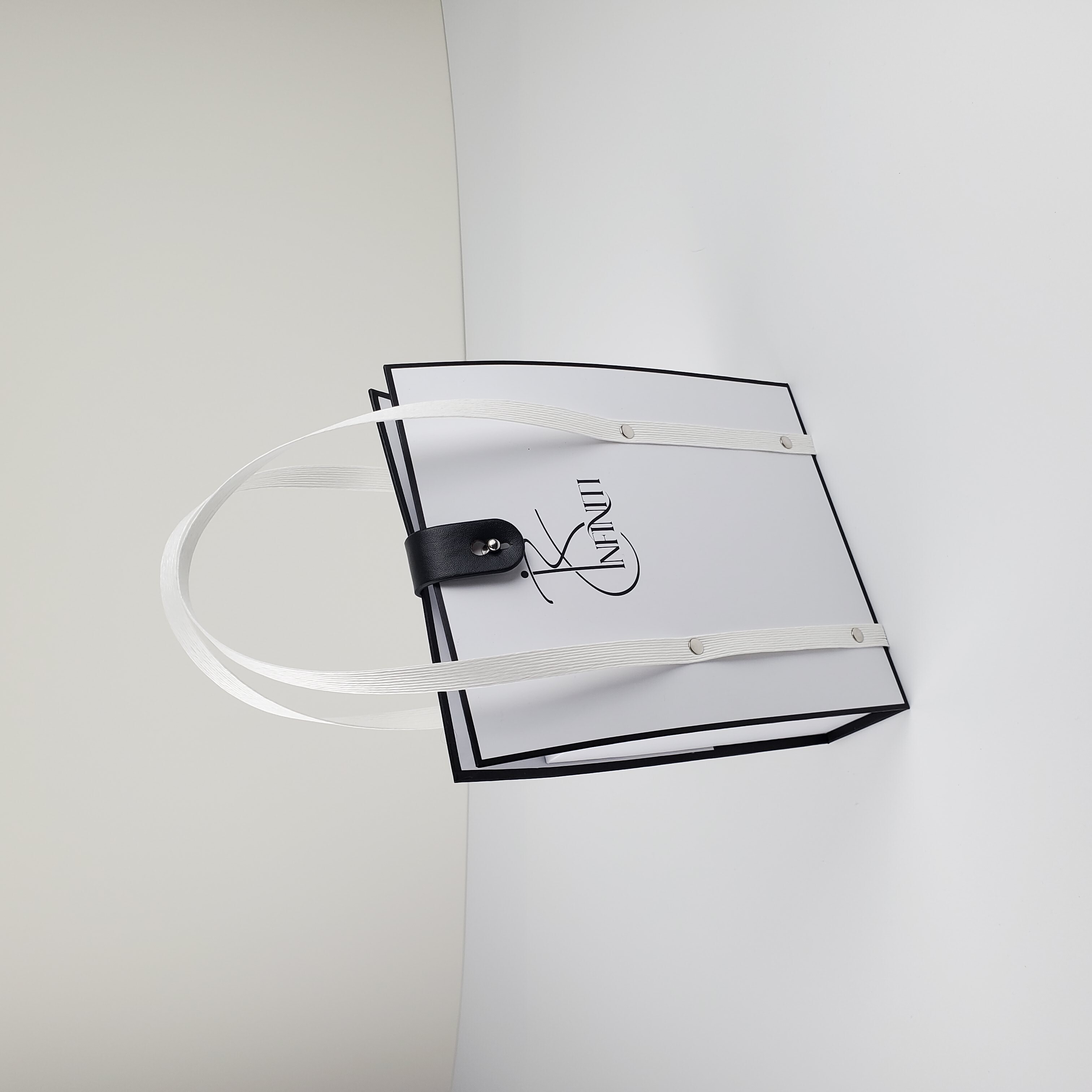  Custom Luxury Cardboard Hair Extensions Packaging Boxes & Wig Bags with Satin Inserts