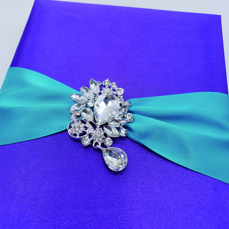  Wholesale Silk Velvet Magnetic Closure Gift Boxes for Sports Cards, Invitations & More