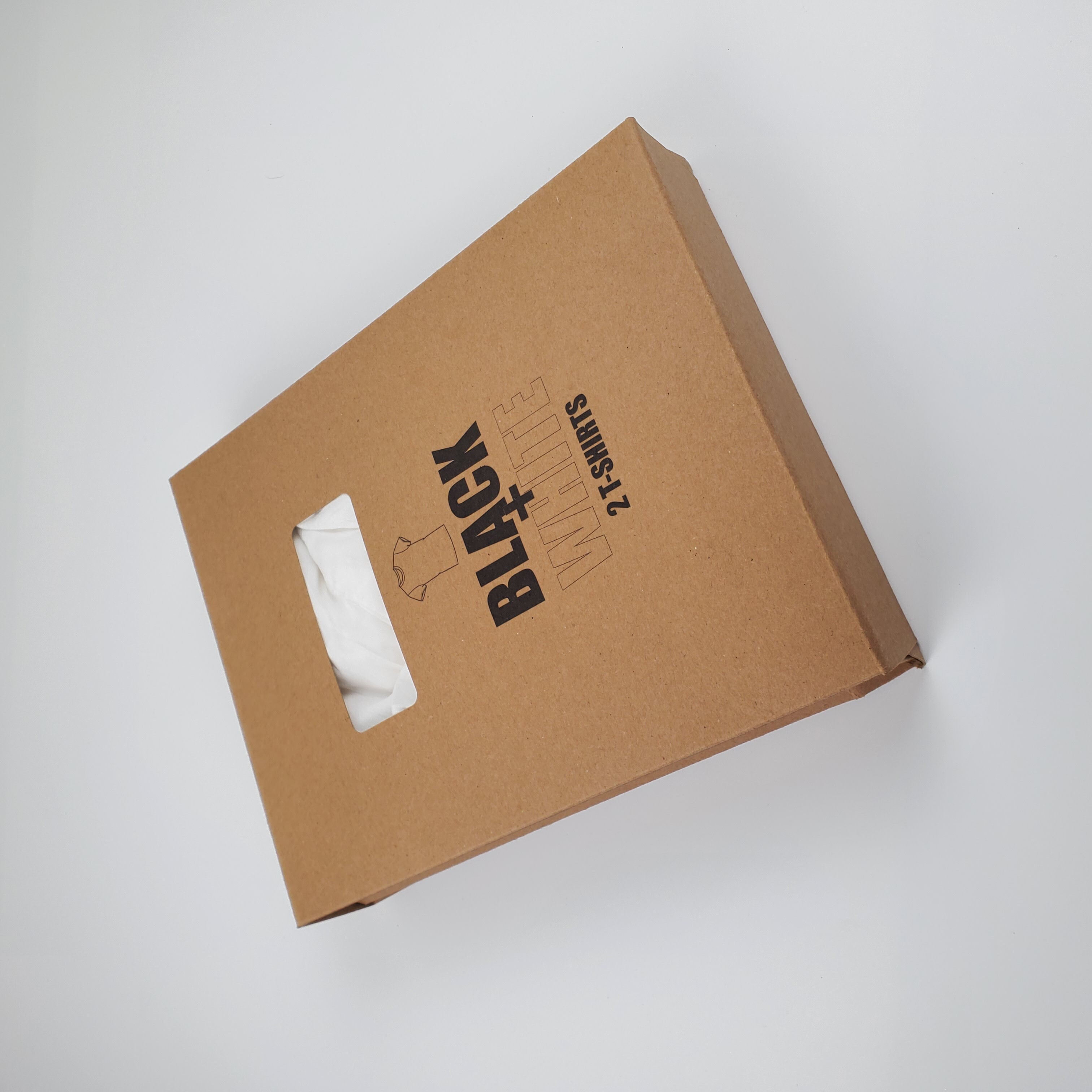  Custom Luxury Kraft Paper Clothing Shipping Boxes with Foldable Design for Men's T-Shirts
