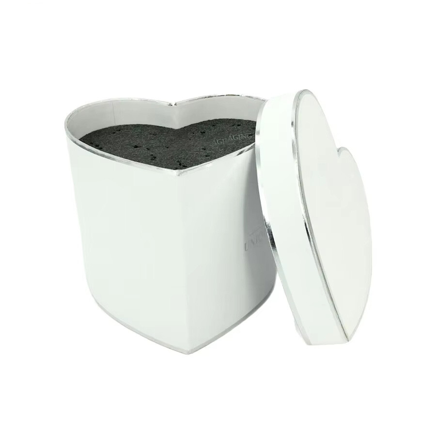  Custom Luxury Heart-Shaped Flower Box for Gift Packaging in White Cardboard