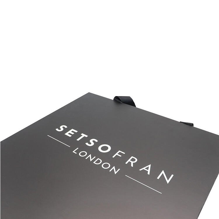  Custom Matte Black Magnetic Close Folding Plain Hat Boxes for Stylish Storage