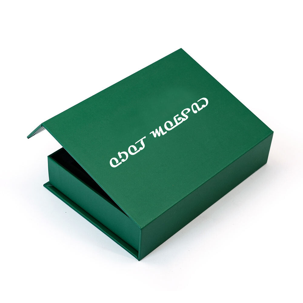  Customized Eva Rigid Cardboard Magnetic Gift Boxes Wholesale with Eva Foam Insert for Nail Polish