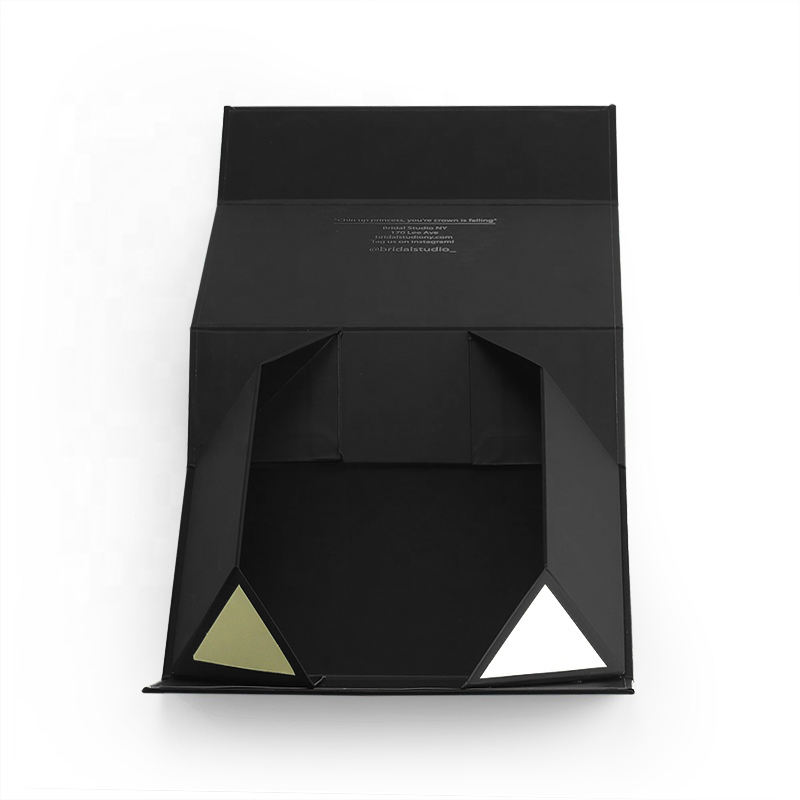  Customized One-Stop Magnetic Closure Rigid Gift Packaging Box Manufacturer