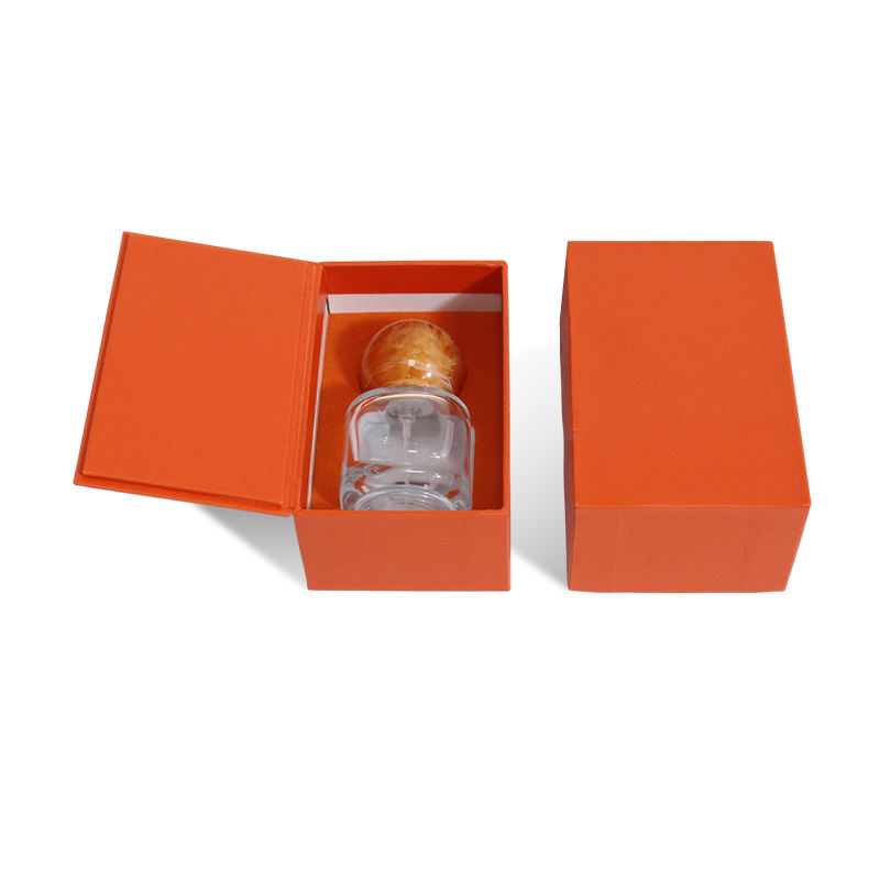  Customized Luxury Perfume Packaging Box with Embossed Logo, Removable Lid & Neck Cardboard