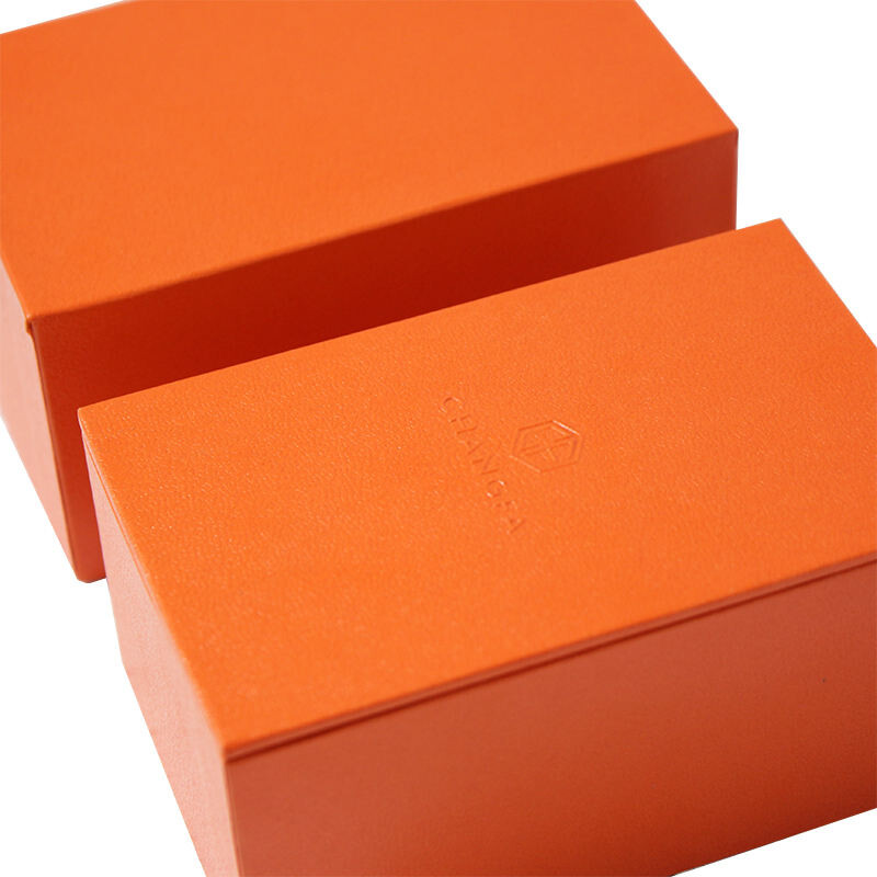  Customized Luxury Perfume Packaging Box with Embossed Logo, Removable Lid & Neck Cardboard