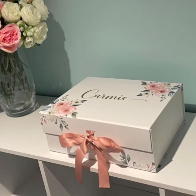  Custom Luxury Clothes Gift Box Packaging with Magnetic Lid & Ribbon - High-End Cardboard Folding Box