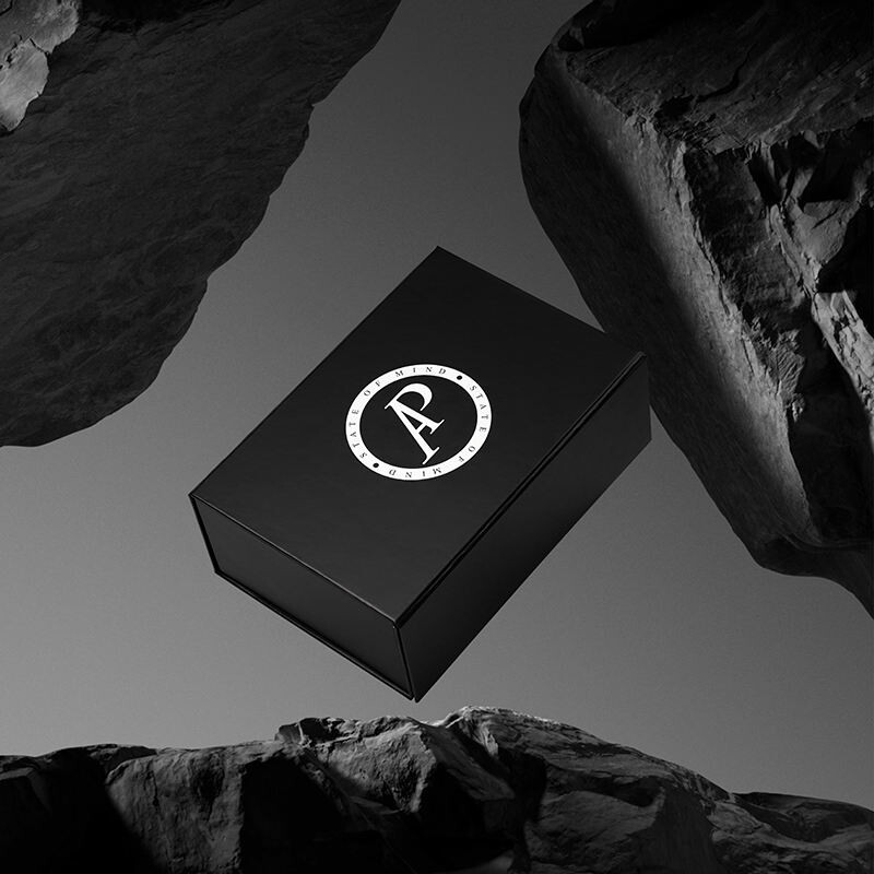  Custom Black Folding Cardboard Magnet Gift Box with Logo for Cosmetics, Handbags, Shoes & Clothing
