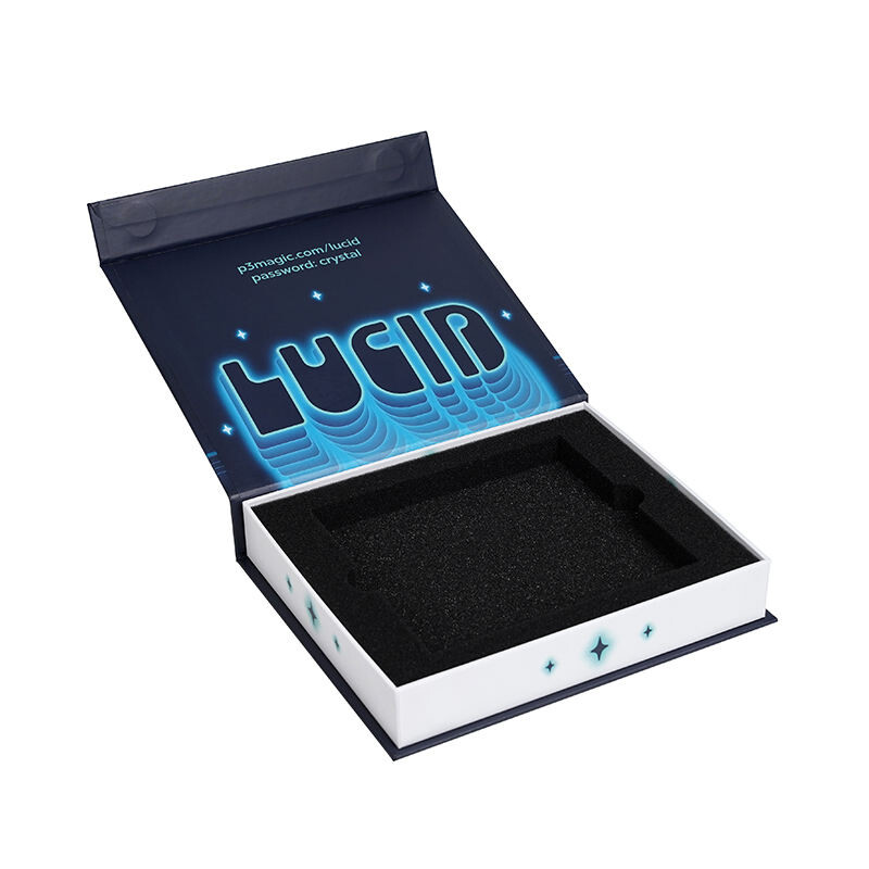  Custom Recyclable Magnetic Gift Box with Logo for Hoodie & T-shirt Packaging