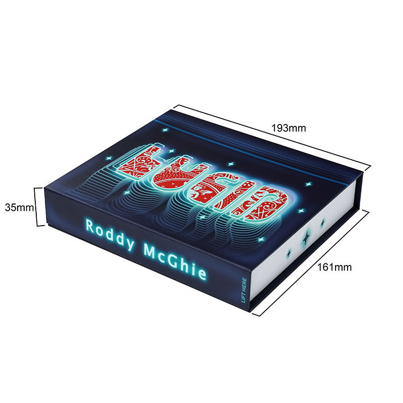 Custom Recyclable Magnetic Gift Box with Logo for Hoodie & T-shirt Packaging