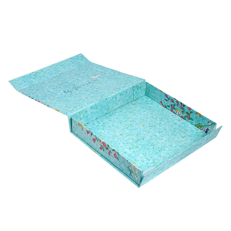  Wholesale Luxury Colorful Folding Rigid Gift Boxes with Large Magnetic Closure for Clothes