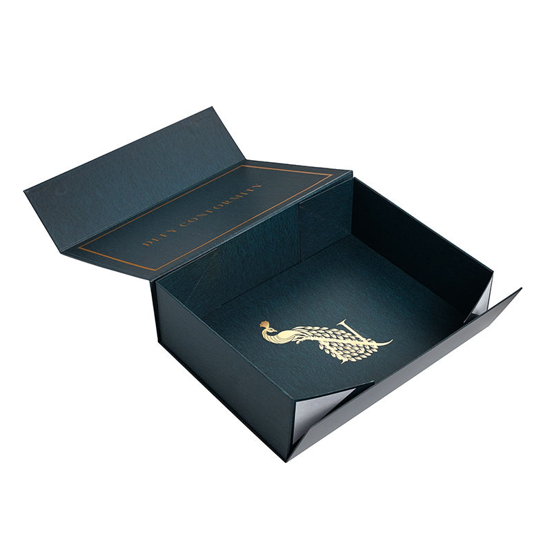  Custom Luxury Recycled Cardboard Folding Clothing & Gift Boxes with Magnetic Closure