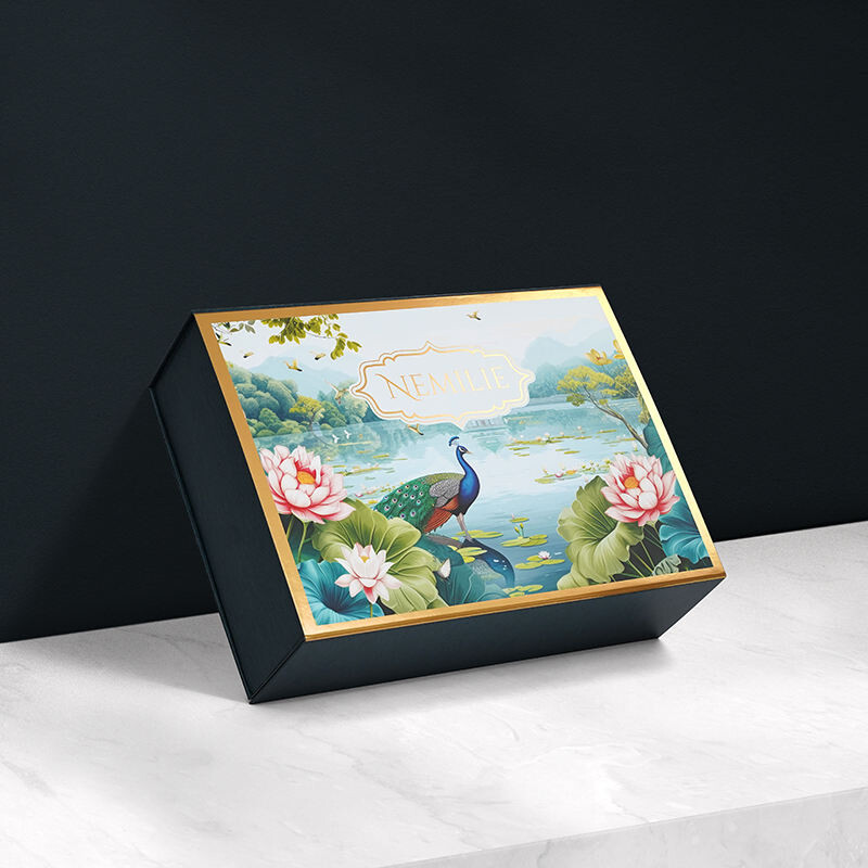  Custom Luxury Recycled Cardboard Folding Clothing & Gift Boxes with Magnetic Closure
