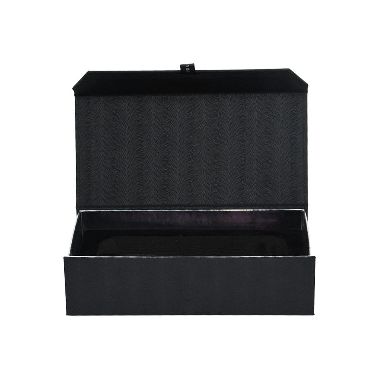  Customized Luxury Black Magnetic Closure Gift Box with Hot Foil Stamping Logo and Ribbon