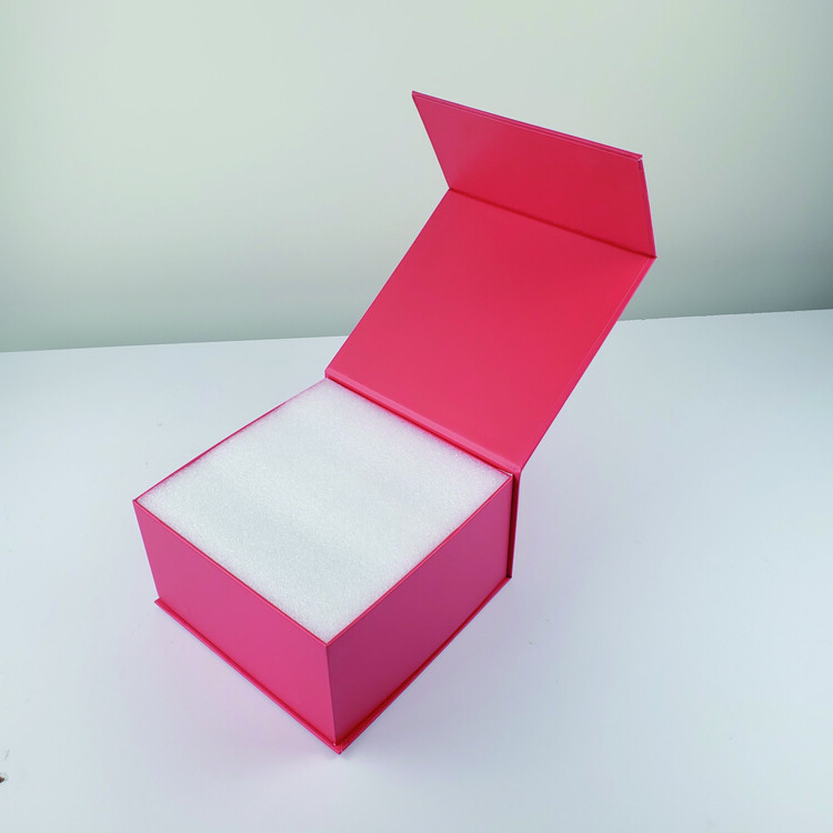  Fancy Gold Foil Logo Premium Gift Packaging - Magnetic Closure Cardboard Box with Flat Pack Design
