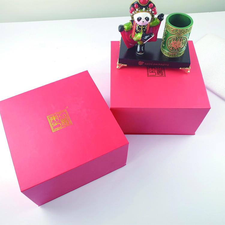  Fancy Gold Foil Logo Premium Gift Packaging - Magnetic Closure Cardboard Box with Flat Pack Design