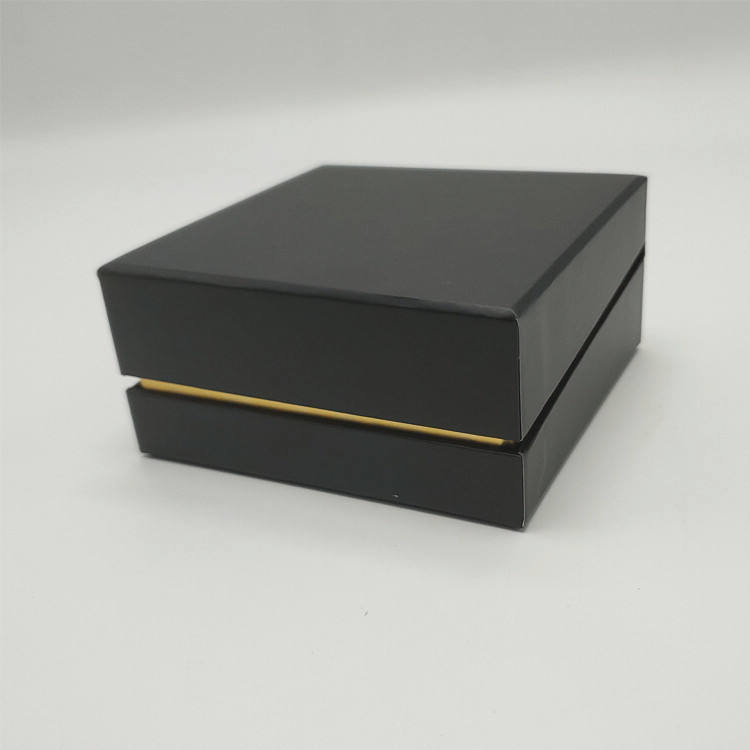 Custom Recyclable Cardboard Magnetic Perfume Oil Set Box with Eco-Friendly Packaging
