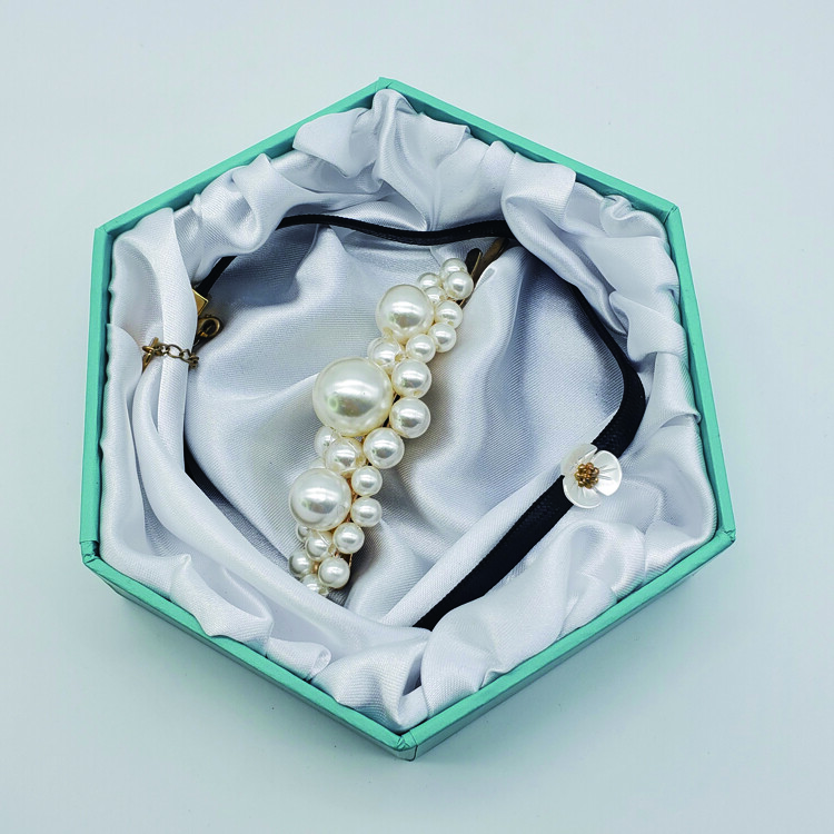  Cheap Small Hexagon Gift Jewelry Packaging in White Rigid Paper Boxes