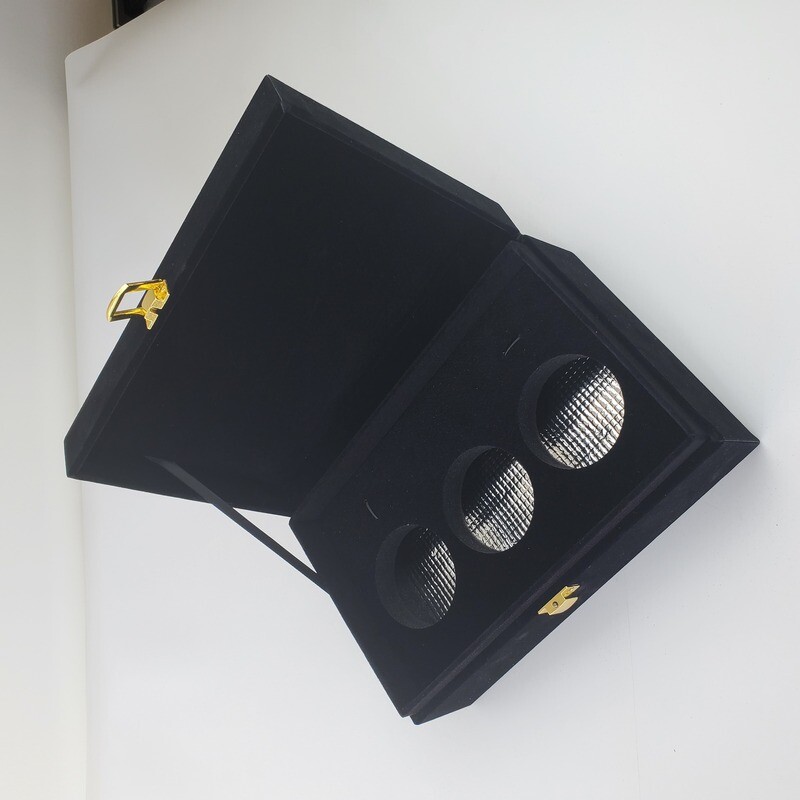  Custom New Year Luxury Caviar Gift Box with Rigid Black Packaging